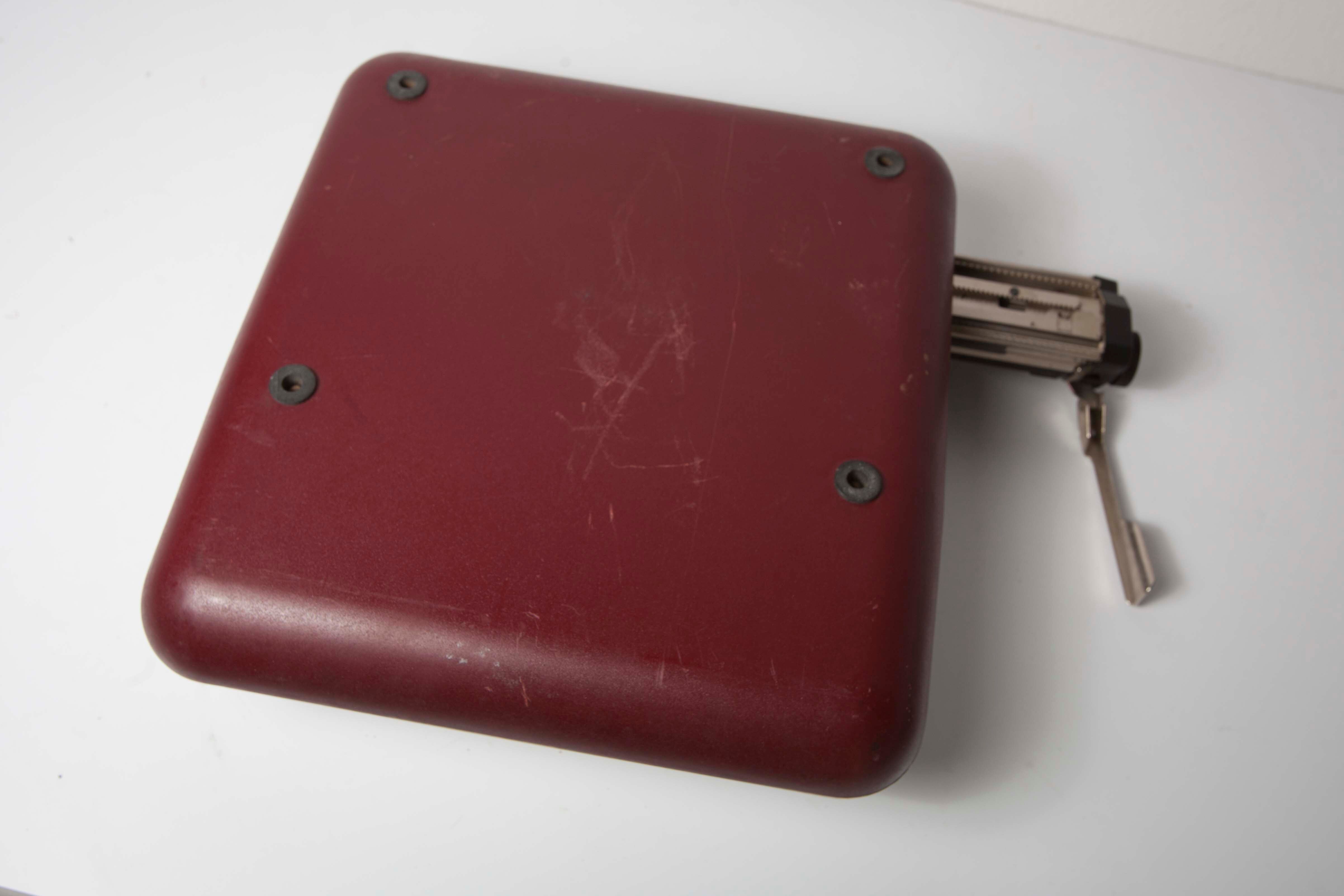 Sheidegger typewriter President by Olivetti