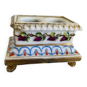 Ceramic inkwell with floral motifs