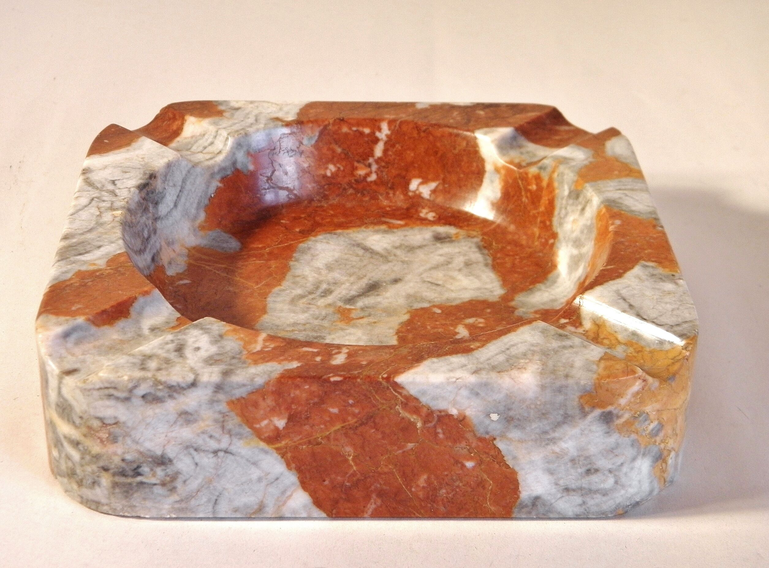 Marble ashtray 15 x 15 cm