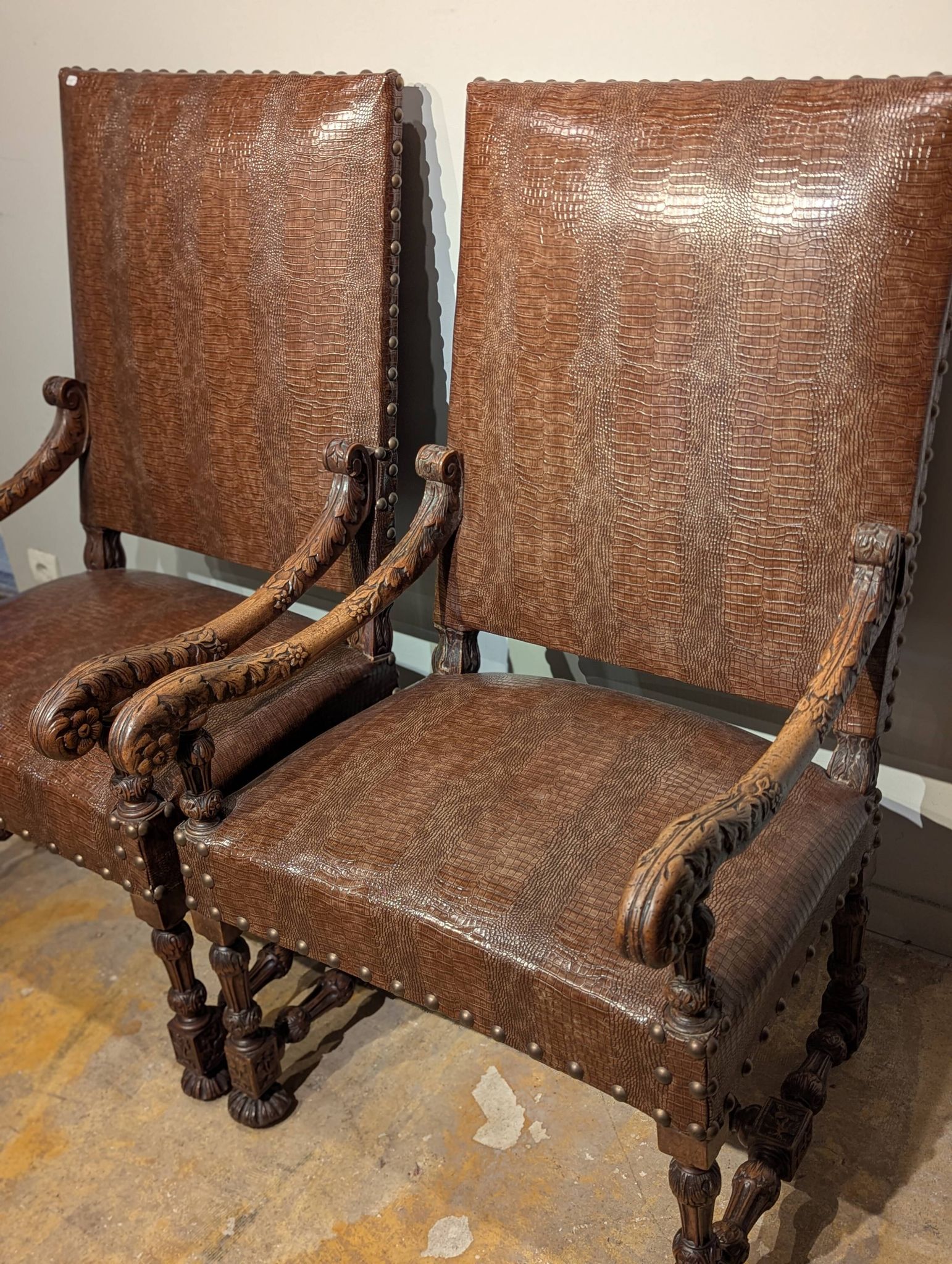 Paire de fauteuils louis XIII 19ieme