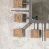 Specchio rettangolare brutalista in ferro battuto e formelle in terracotta