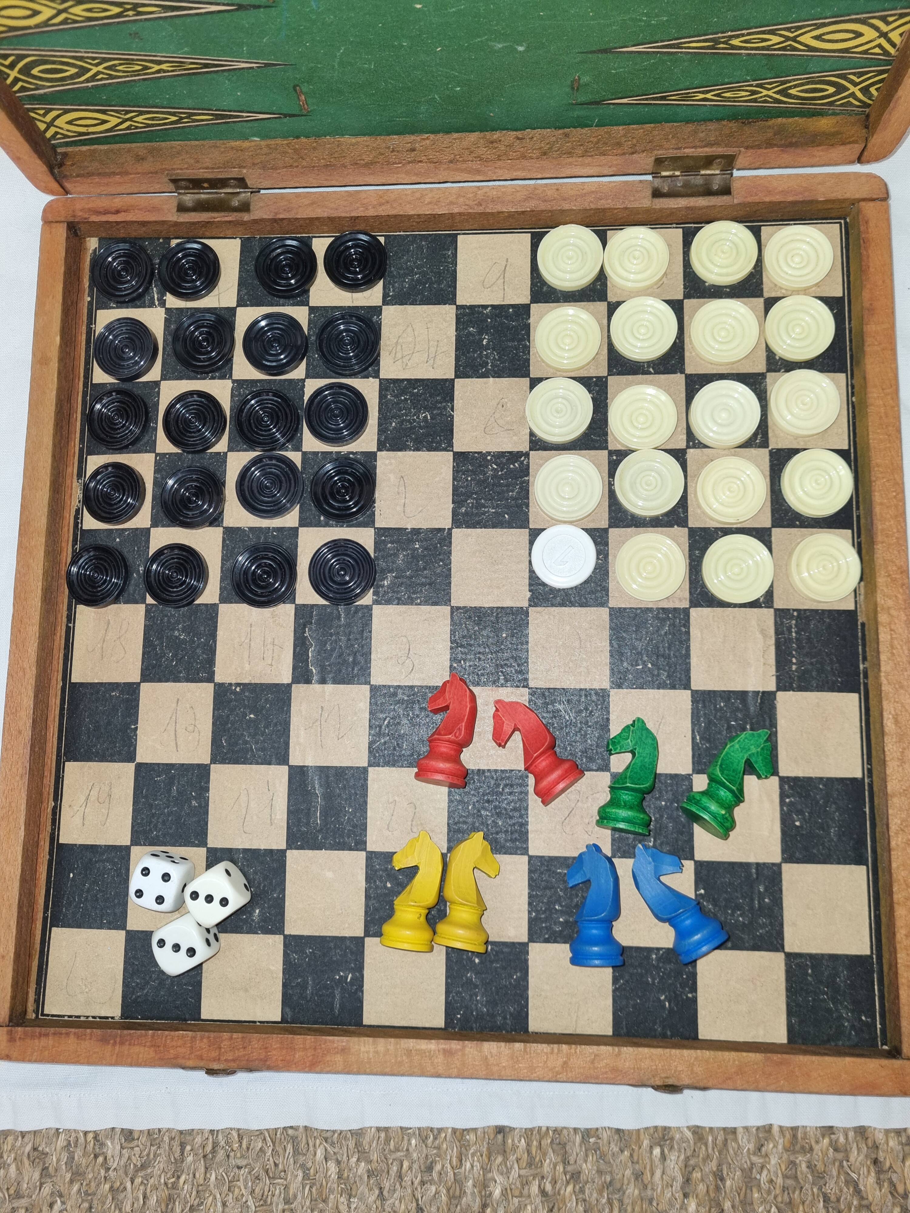 1970 Goose Games, Checkers, Horses