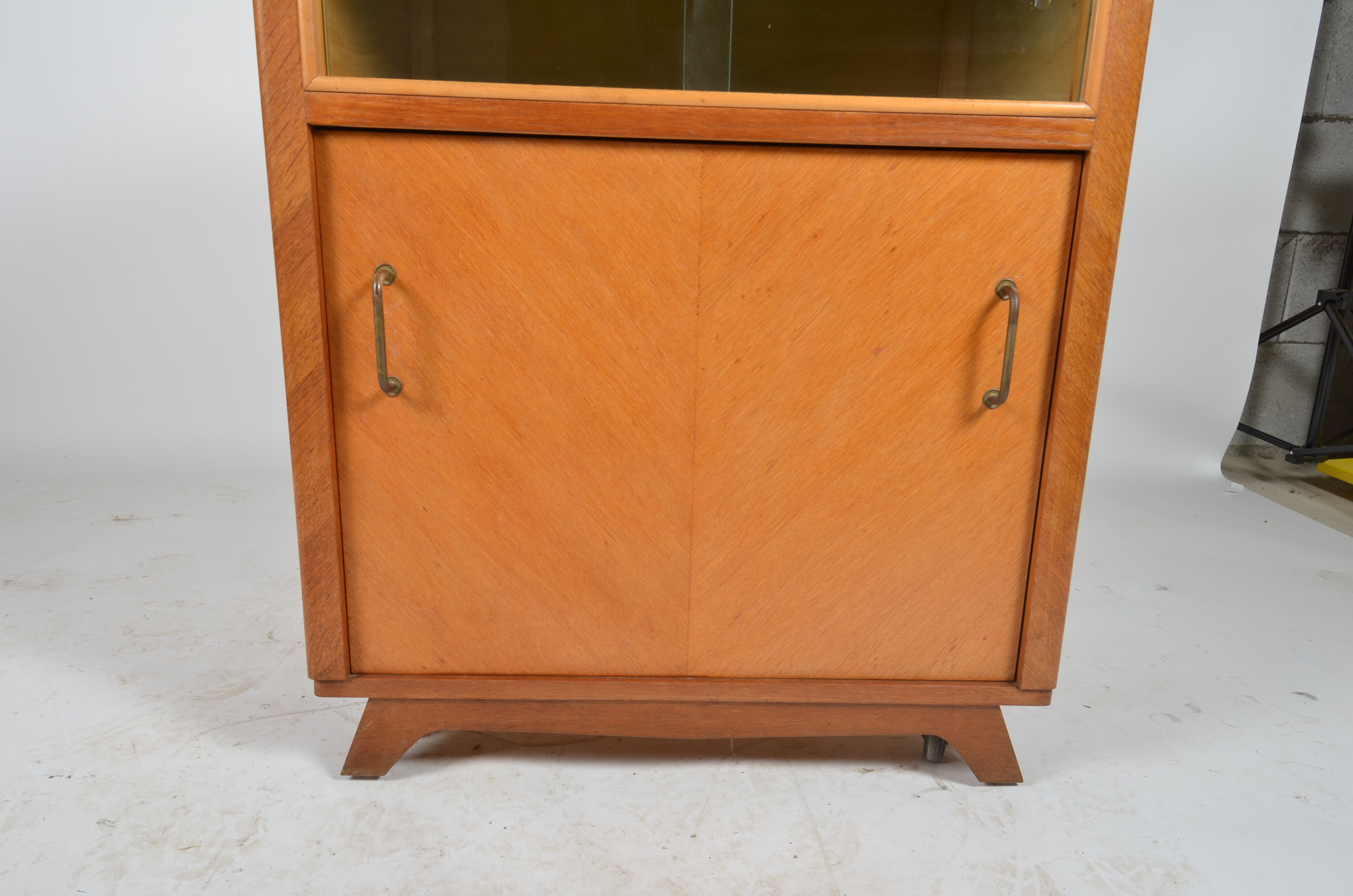 Swivel bar cabinet
