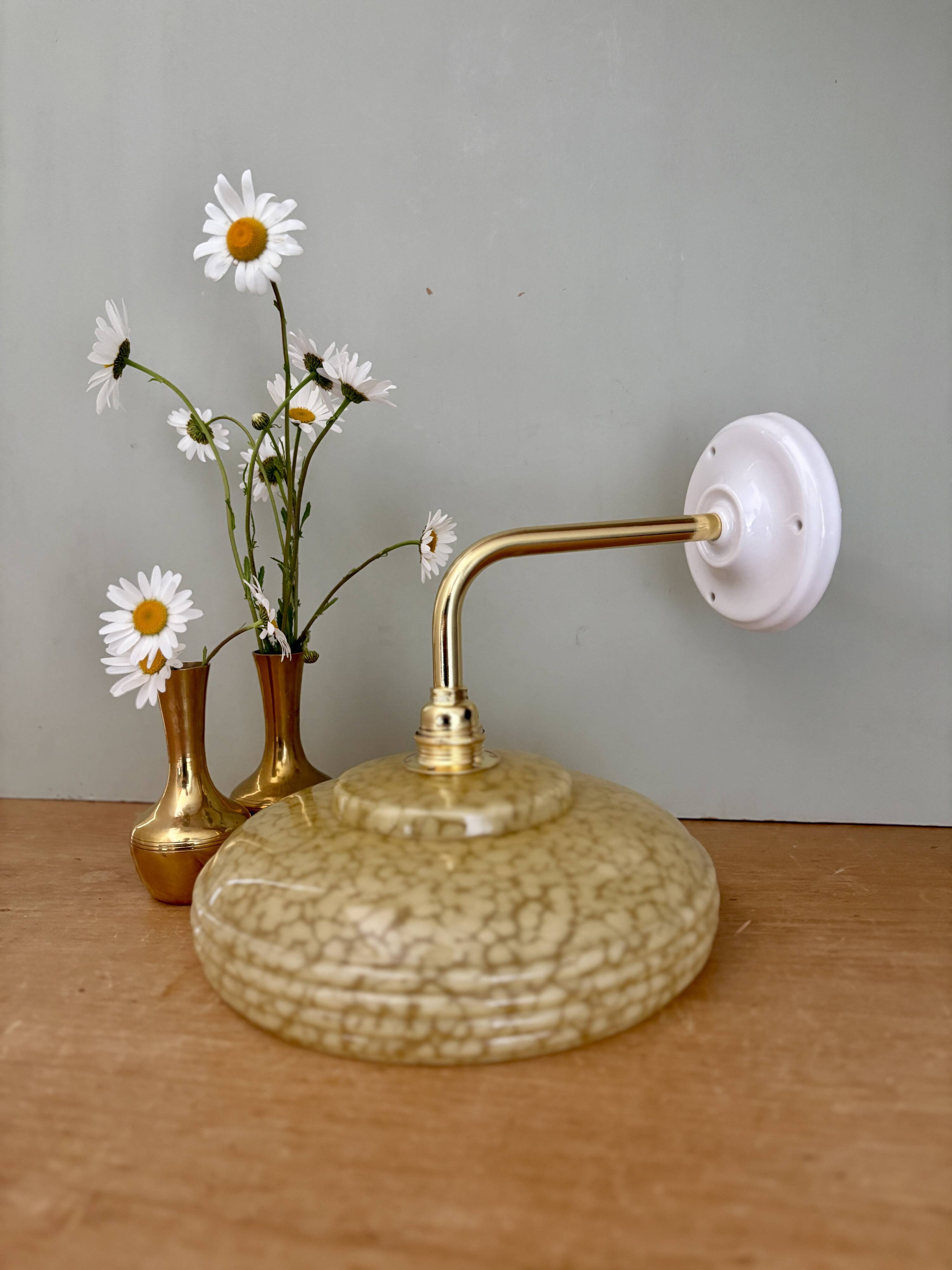 Angled wall lamp with vintage shade in yellow Clichy glass