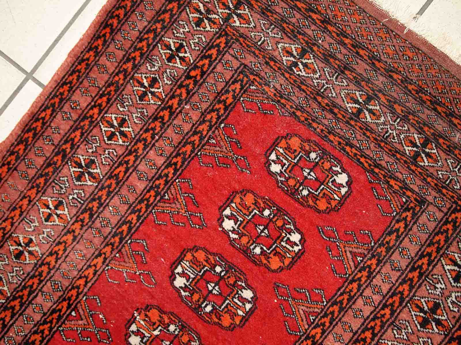 Vintage Pakistani carpet Lahore handmade 80cm x 130cm 1960s, 1C720