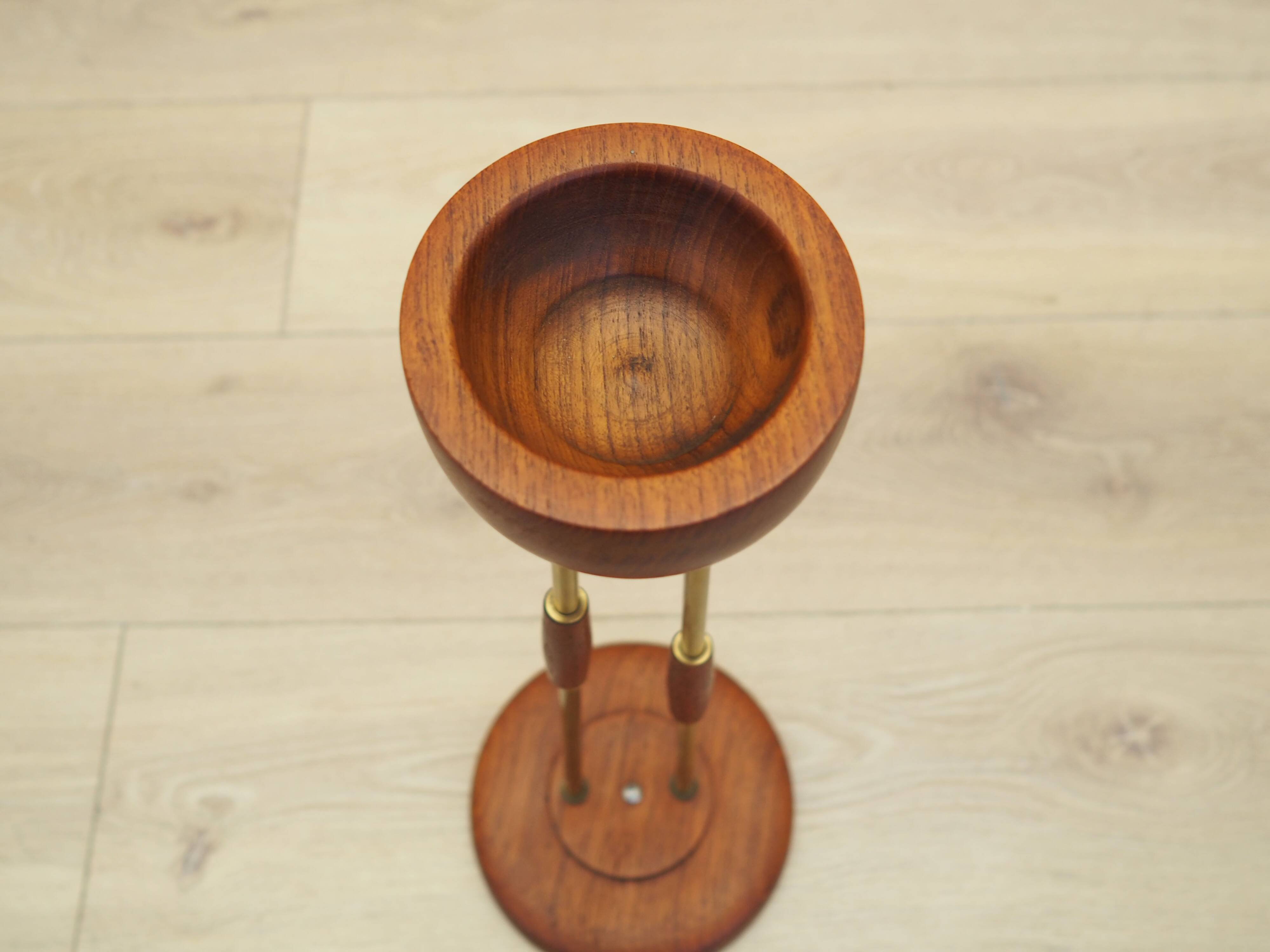 Teak ashtray, Danish design, 1970s, production: Denmark