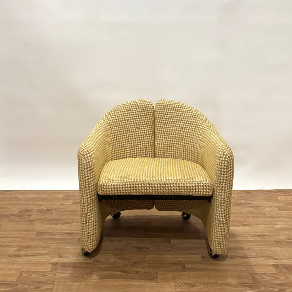 Fauteuil italien des années 70 retapissé