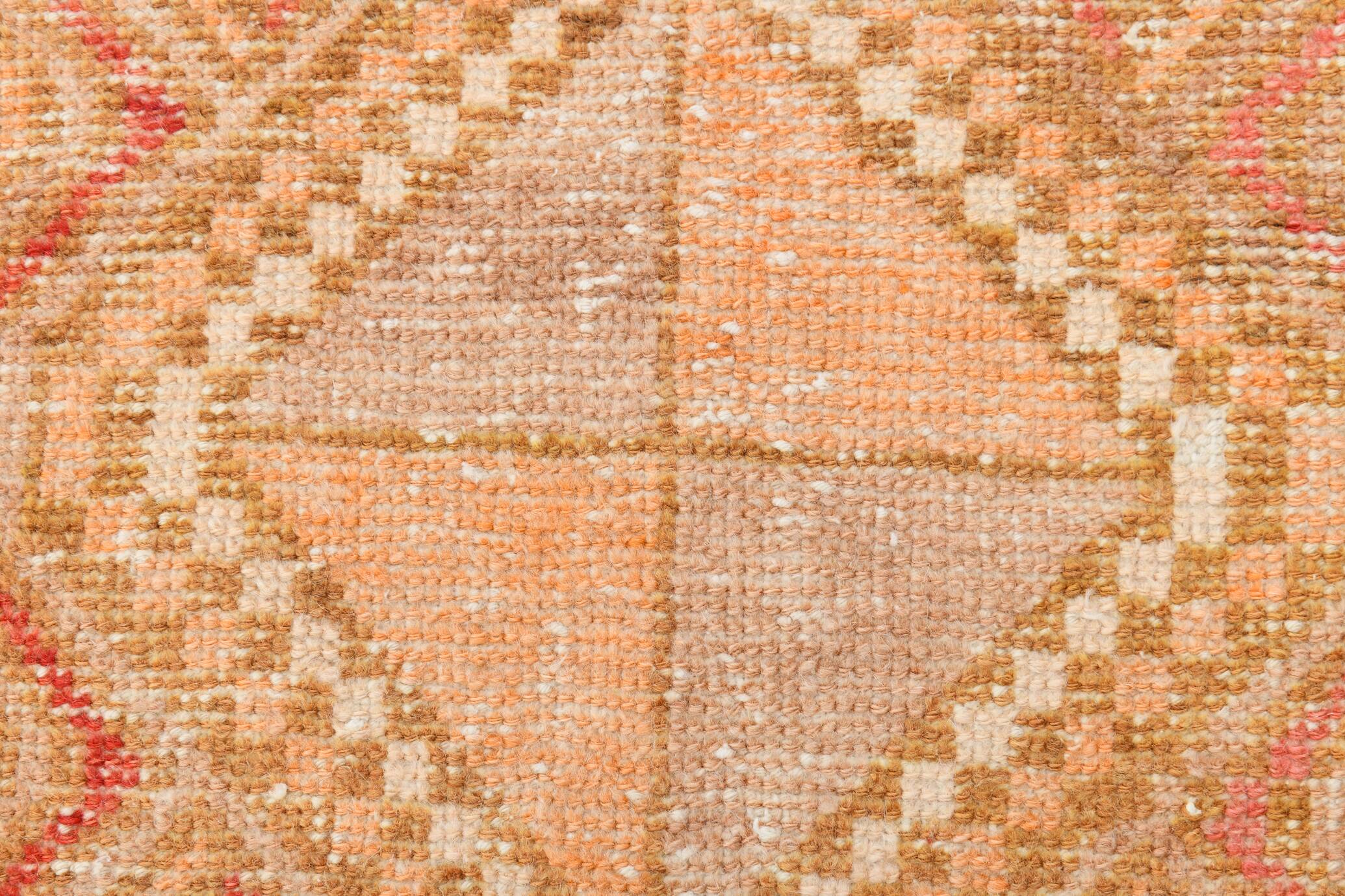 Tapis Couloir Vintage Turc, Rouge Corail, Brun Camel & Beige Géométrique