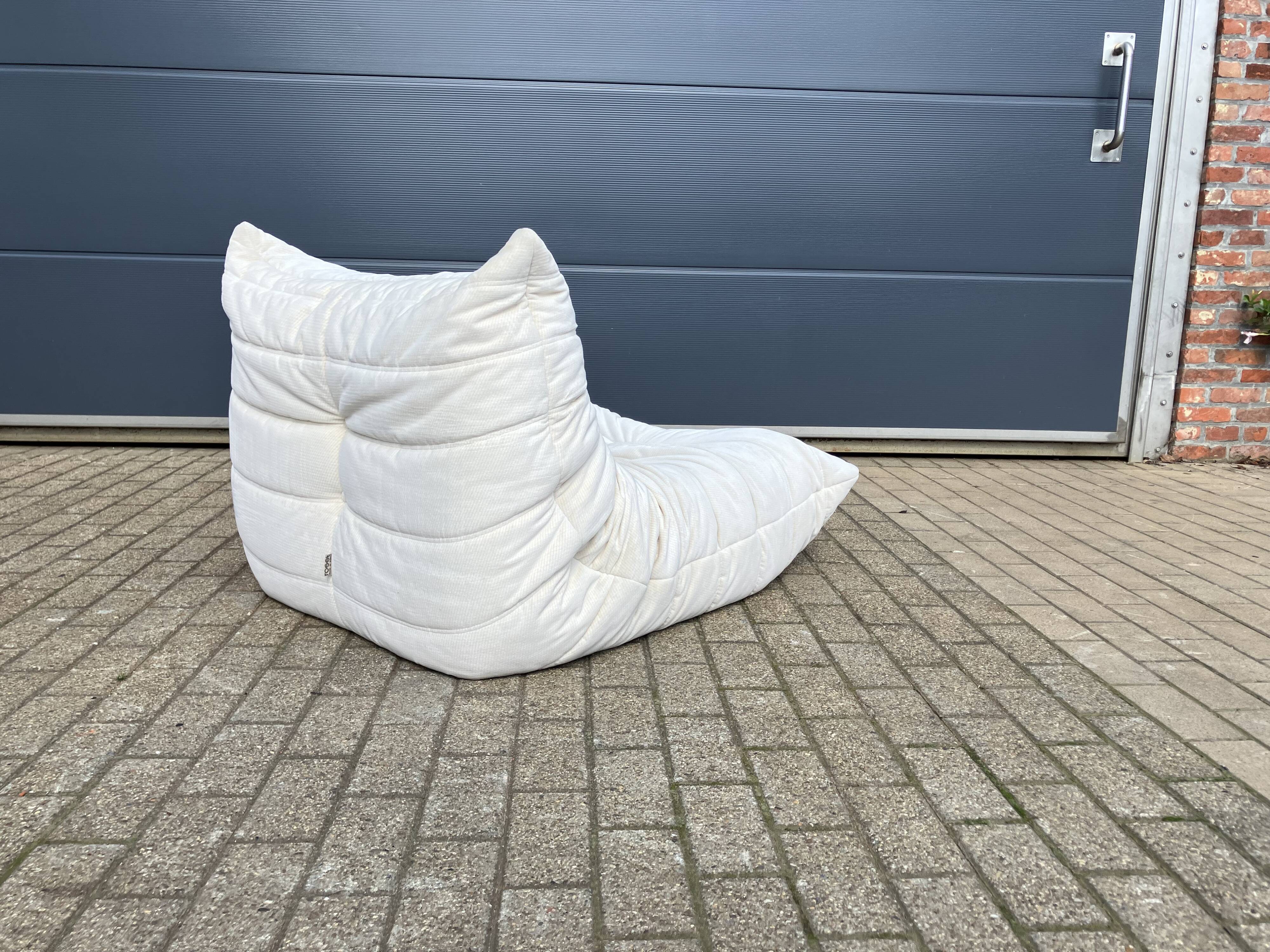 Authentieke Ligne Roset 1zit Togo 1988 beige in topstaat!!