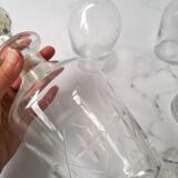 Early 20th century carafe chiseled and engraved, faceted cap