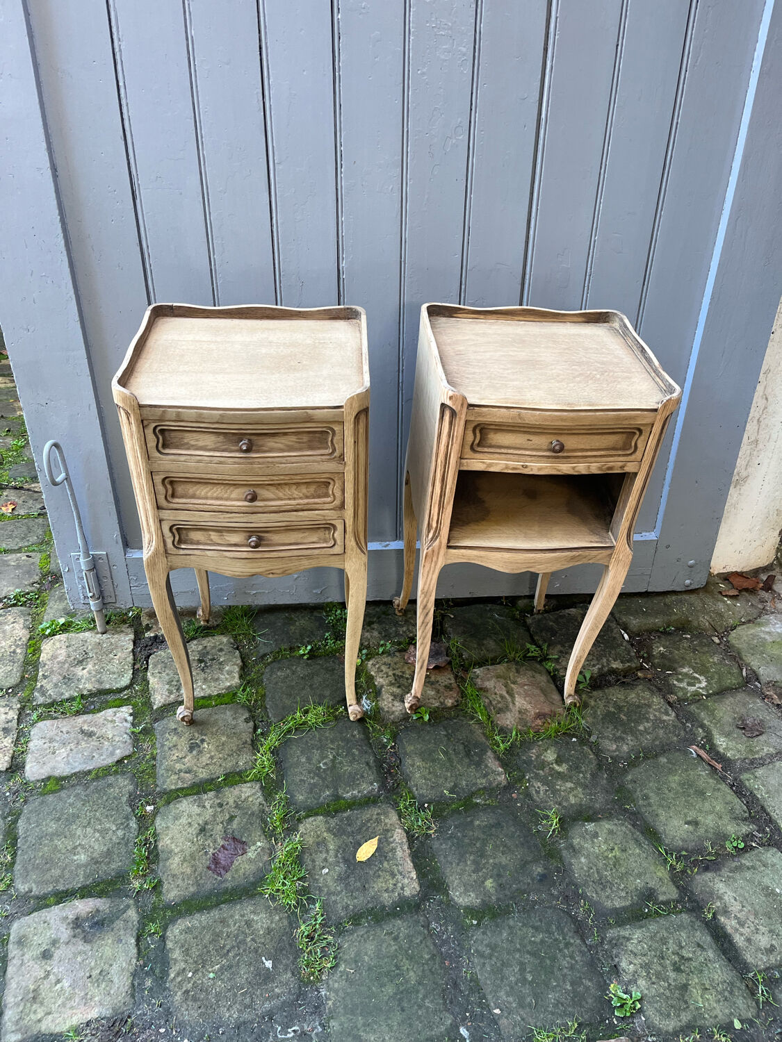 Pair of bedside table louis xv in clear raw chene