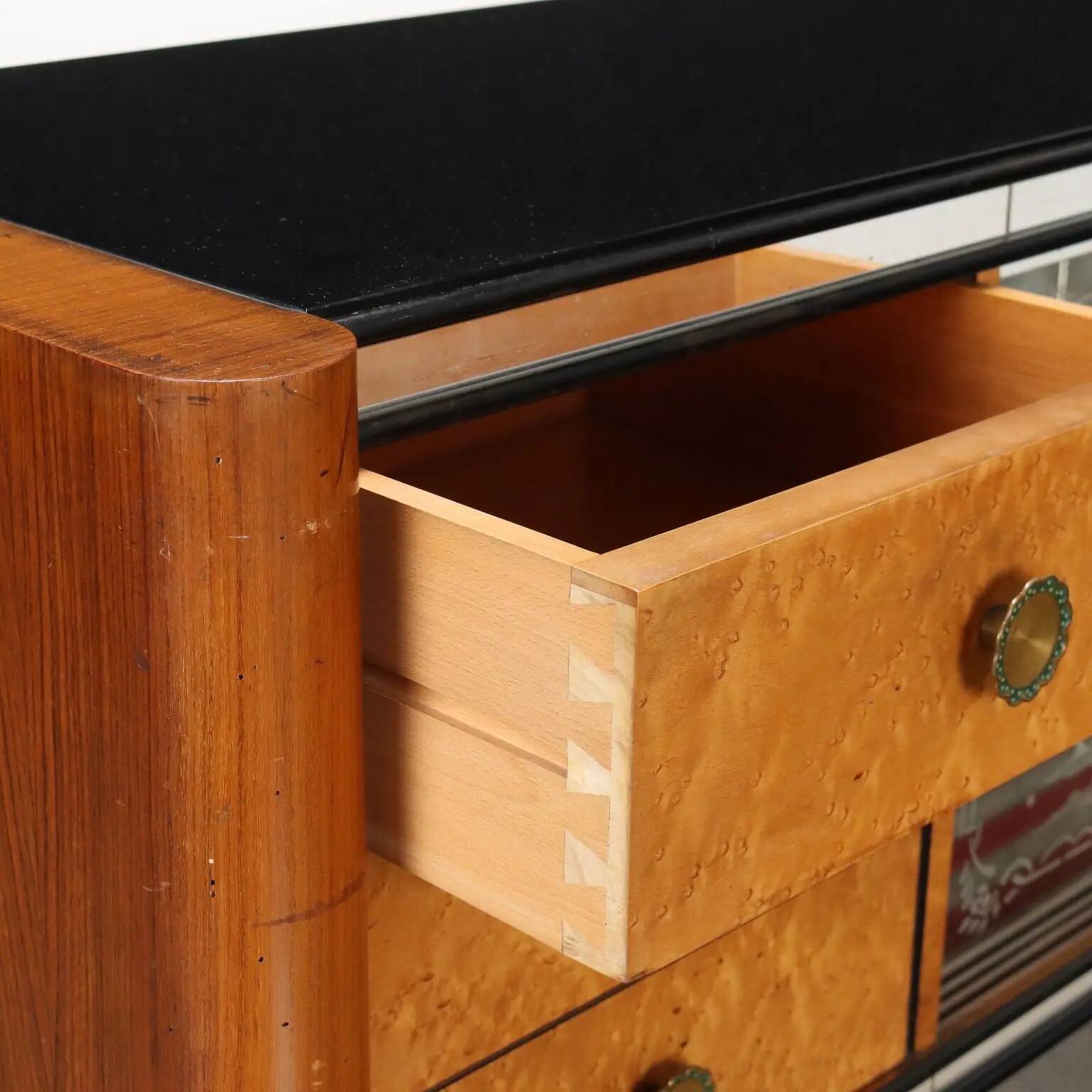 Buffet vintage Palazzi dell'Arte Cantù en noyer et laiton, Italie, années 1940