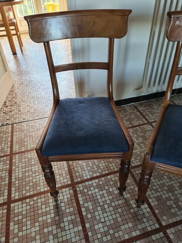 Series of 4 mahogany chairs from the 19th century