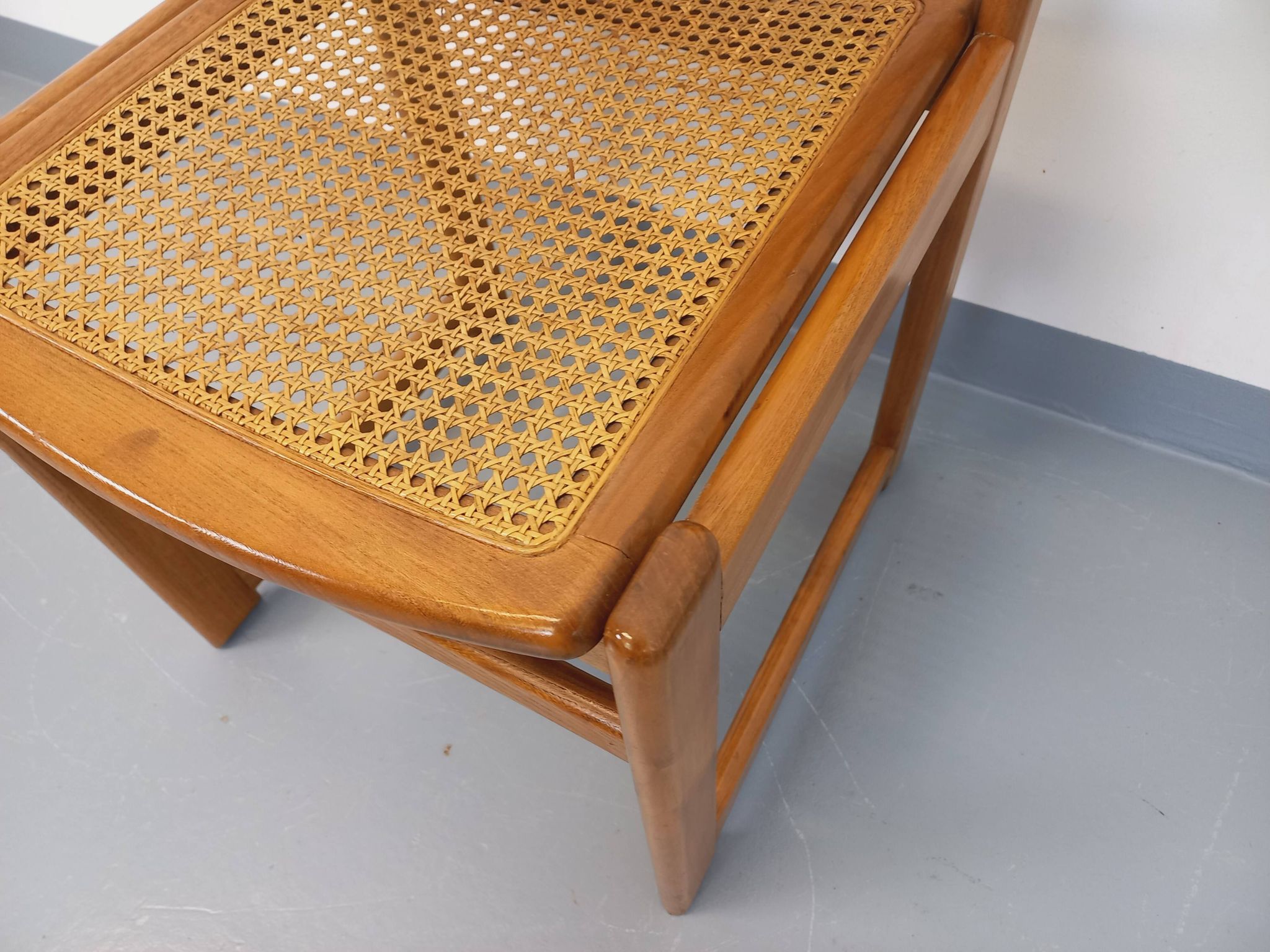 Vintage sleigh chair in beech wood and cane from the 70s and 80s