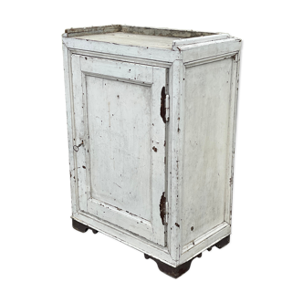Former Parisian confectioner's shop furniture at one door