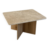 Rectangular coffee table in travertine and raw oak.