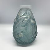 Etaleune art deco vase