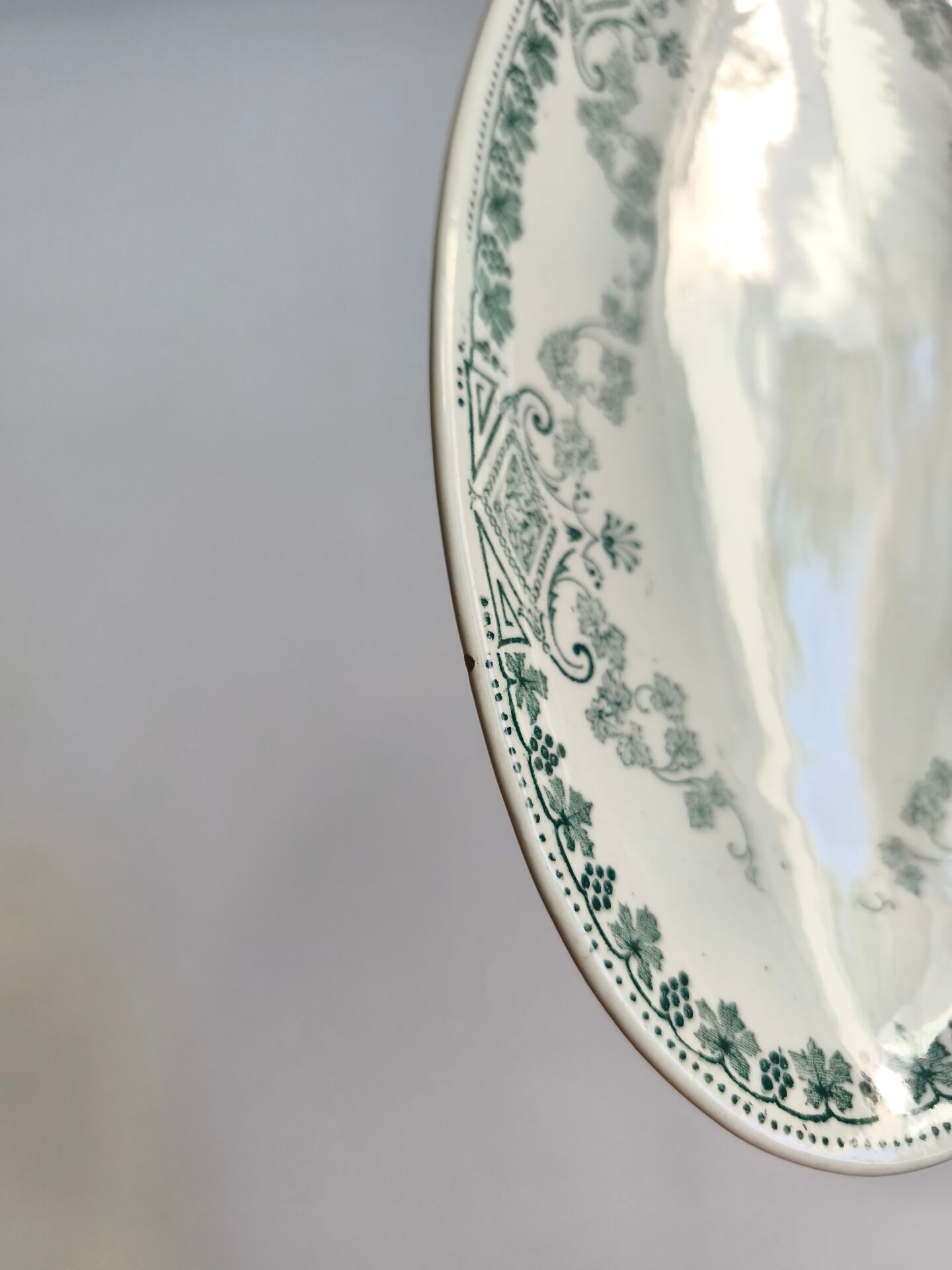 Ravier KG Lunéville Caumartin blanc et décor bleu vert