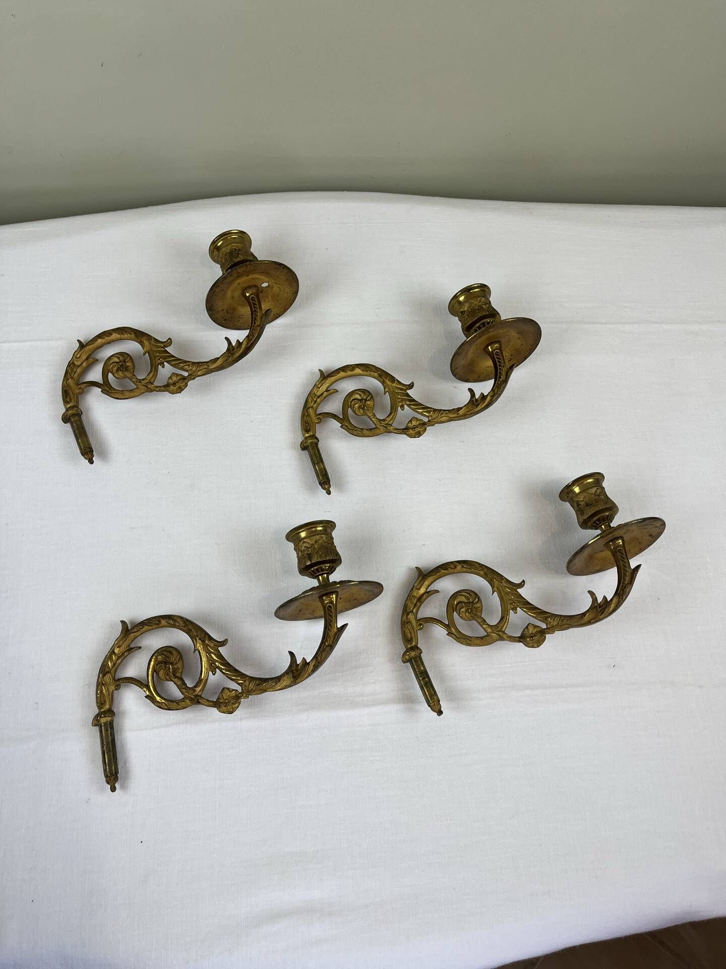 4 golden bronze piano arms