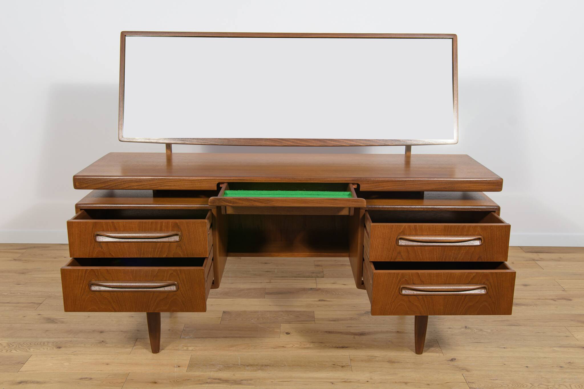 Mid-Century Dressing Table by Victor Wilkins for G-Plan, 1960s