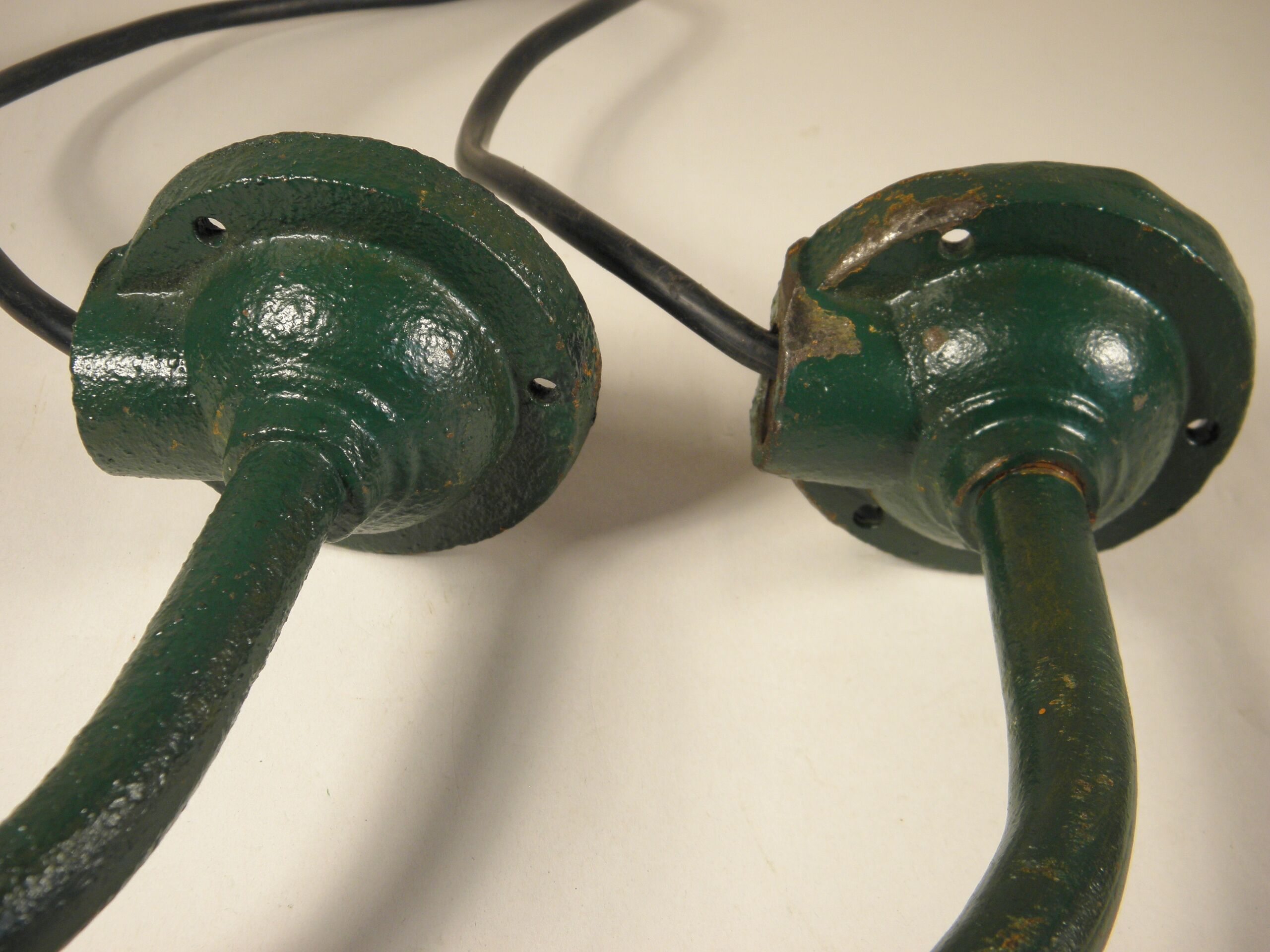 Pair of gooseneck sconces