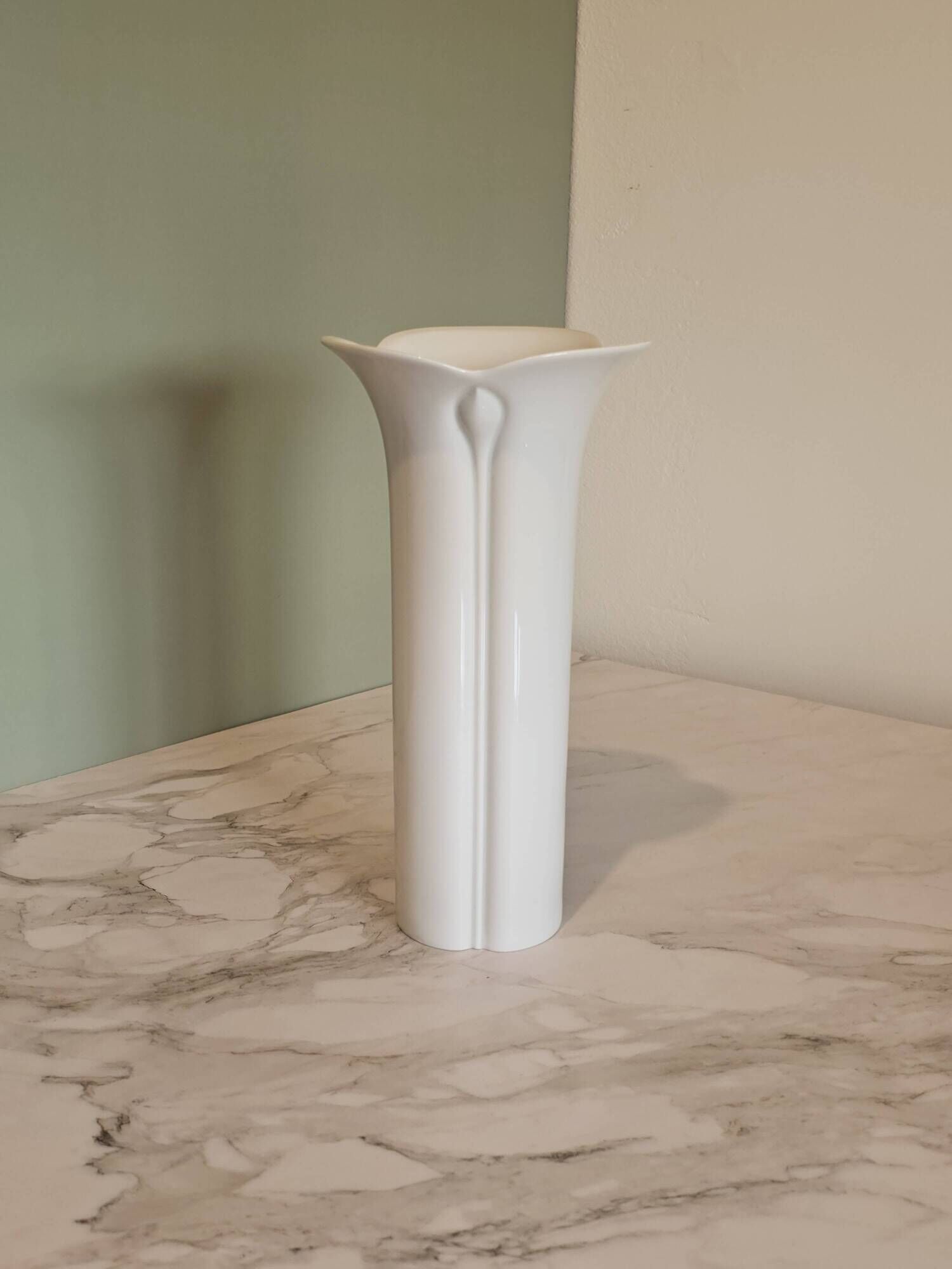 White porcelain vase Arzberg Corso Cnopsa
