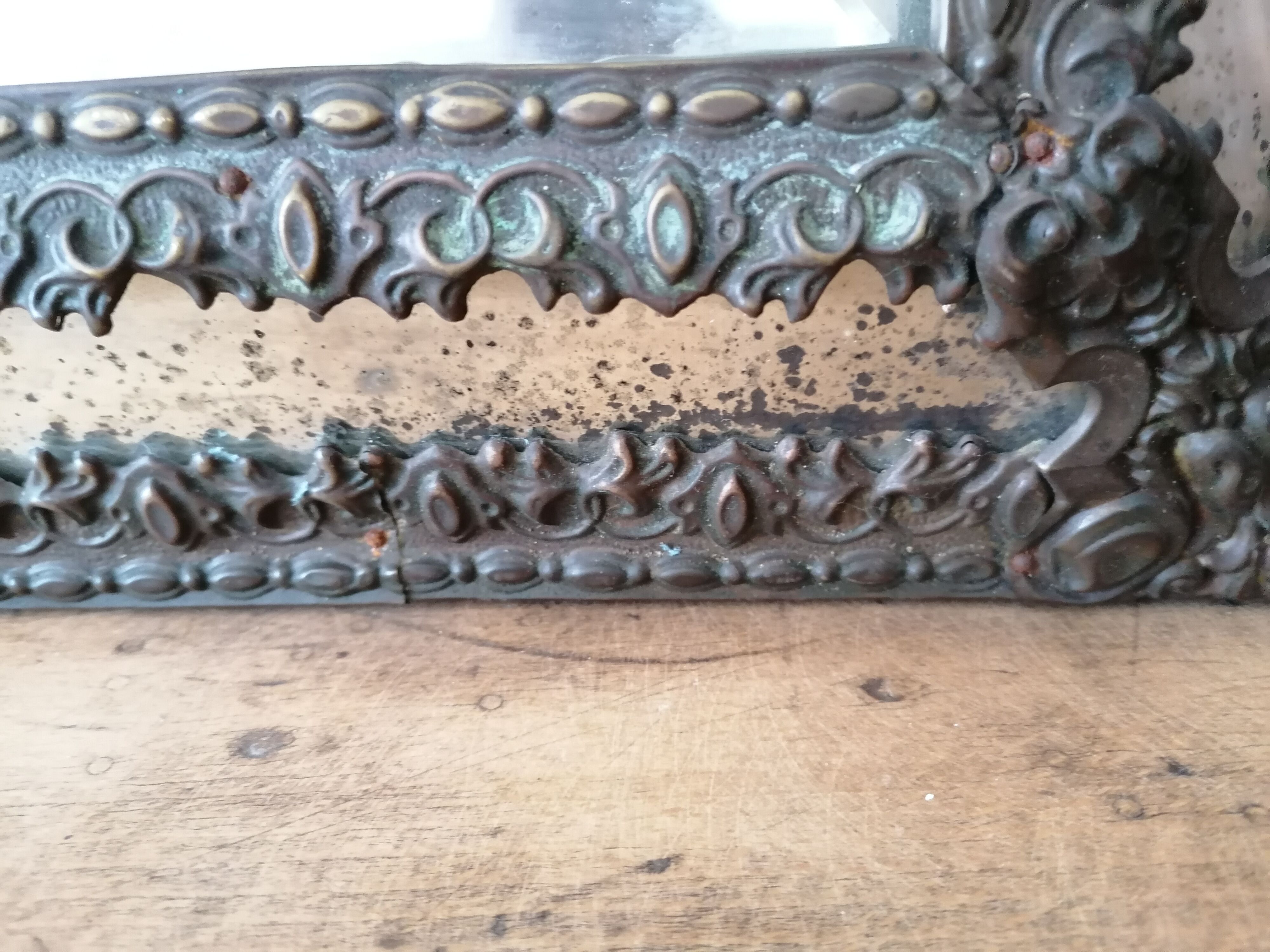 Beveled mirror  59x32cm