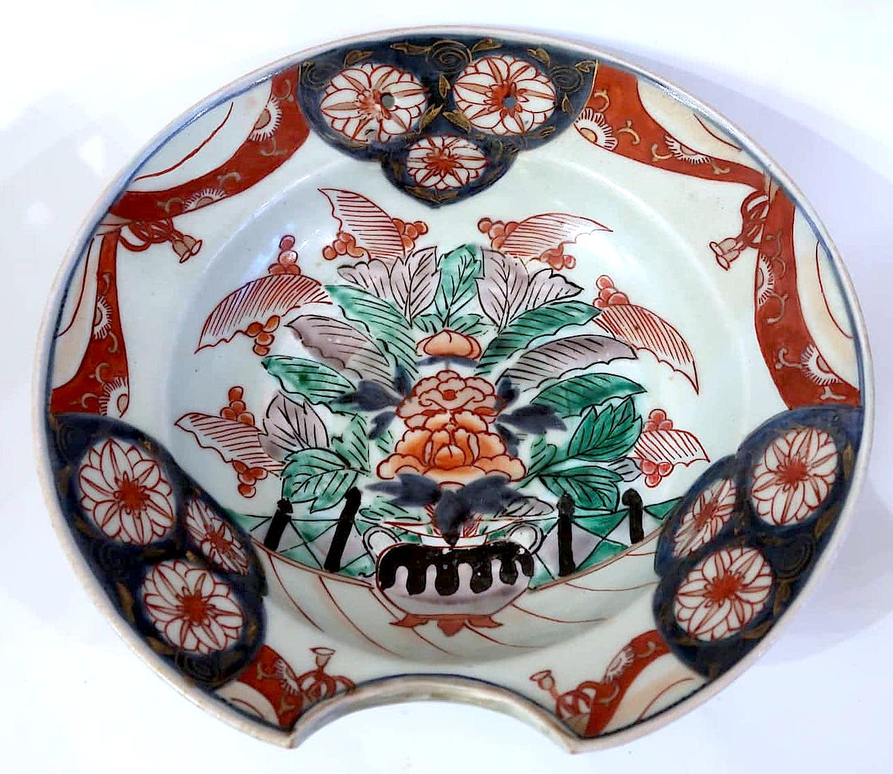 Porcelain beard dish Japan 18th century
