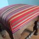 Repose pied tissu velours