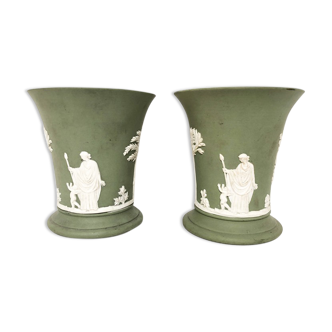 Pair of "Medici" vases in Wedgwood biscuit, 1950