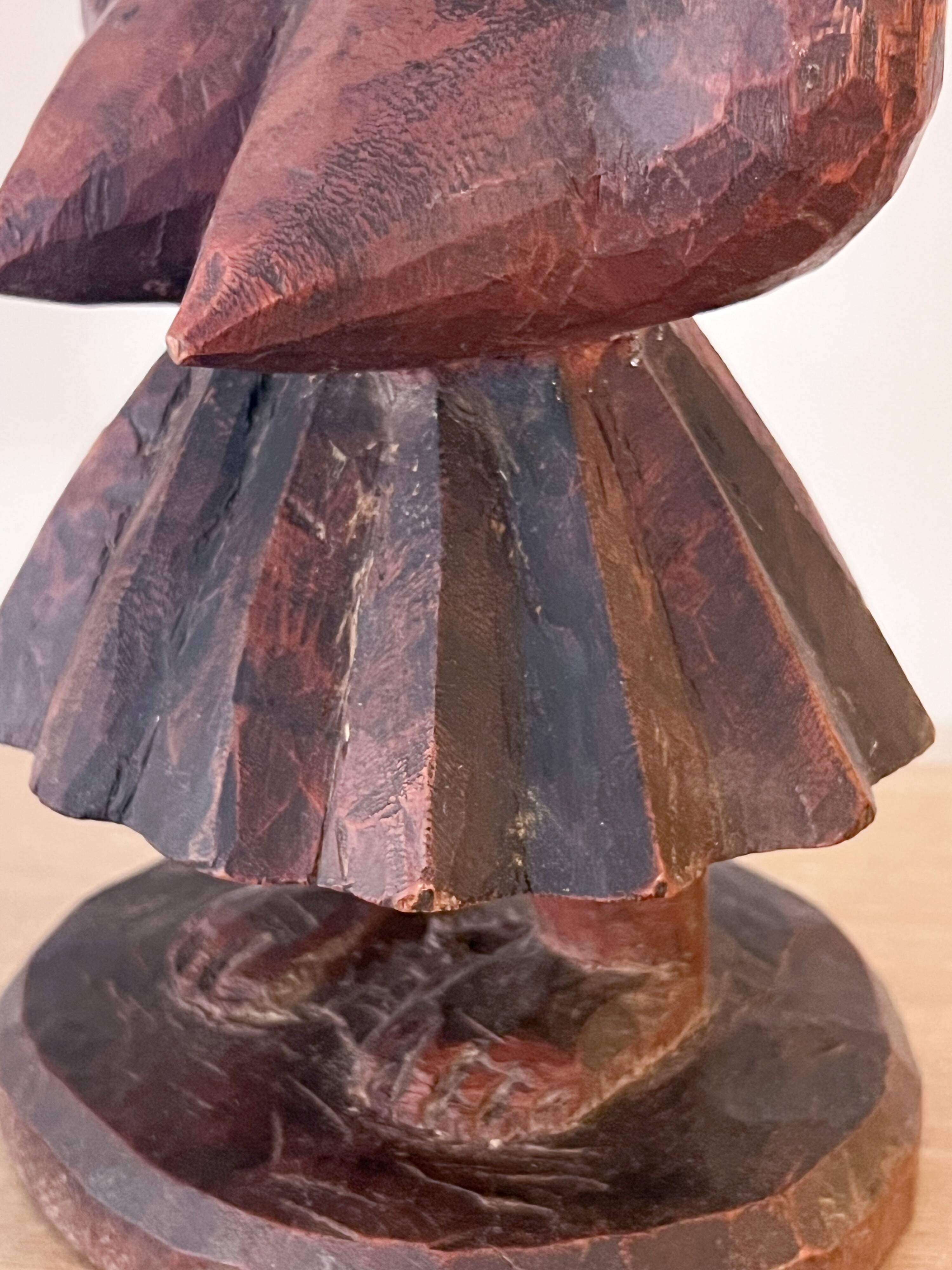 Wooden cup - Woman with pleated skirt (Burkina Faso)