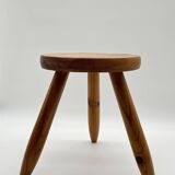 Tripod shepherd's stool in pine