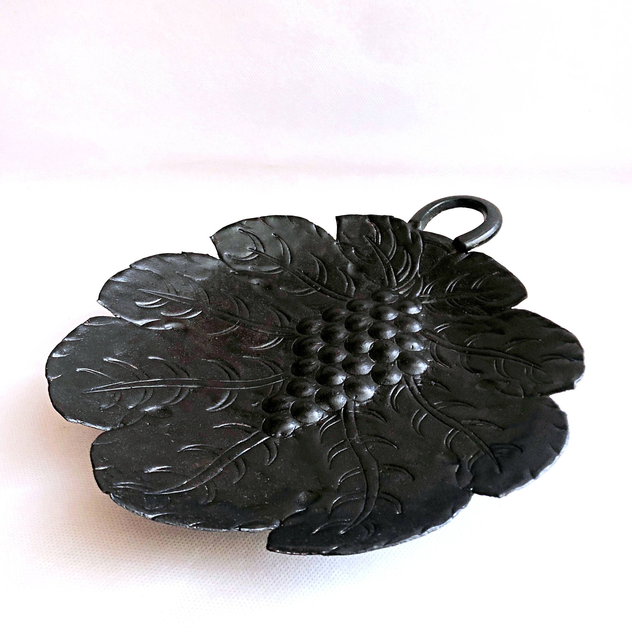 Artisanal embossed metal tripod dish