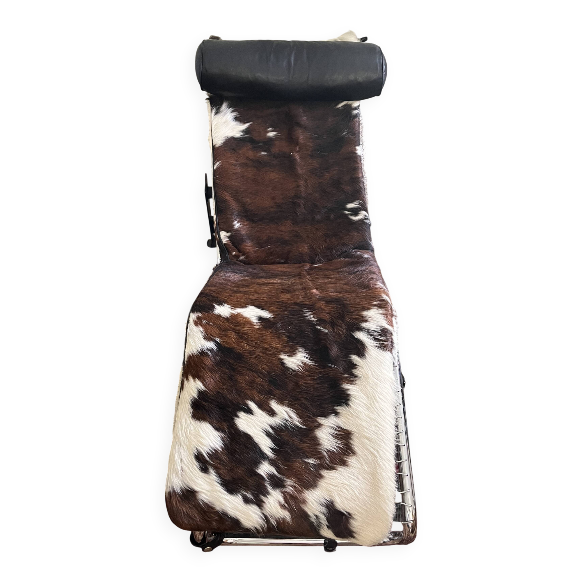 Leather chaise longue