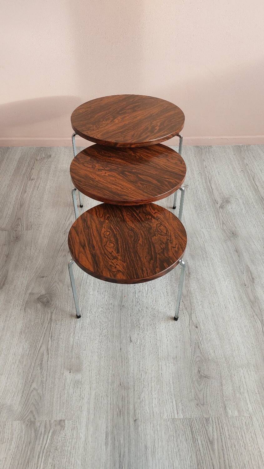 Nesting tables by VAZA Roden.