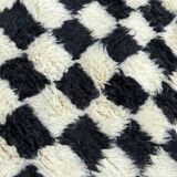 Traditional handmade azilal rug size 150 x 250 cm