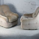 Pair of armchairs "space age". Beige corduroy velvet. France, circa 1970