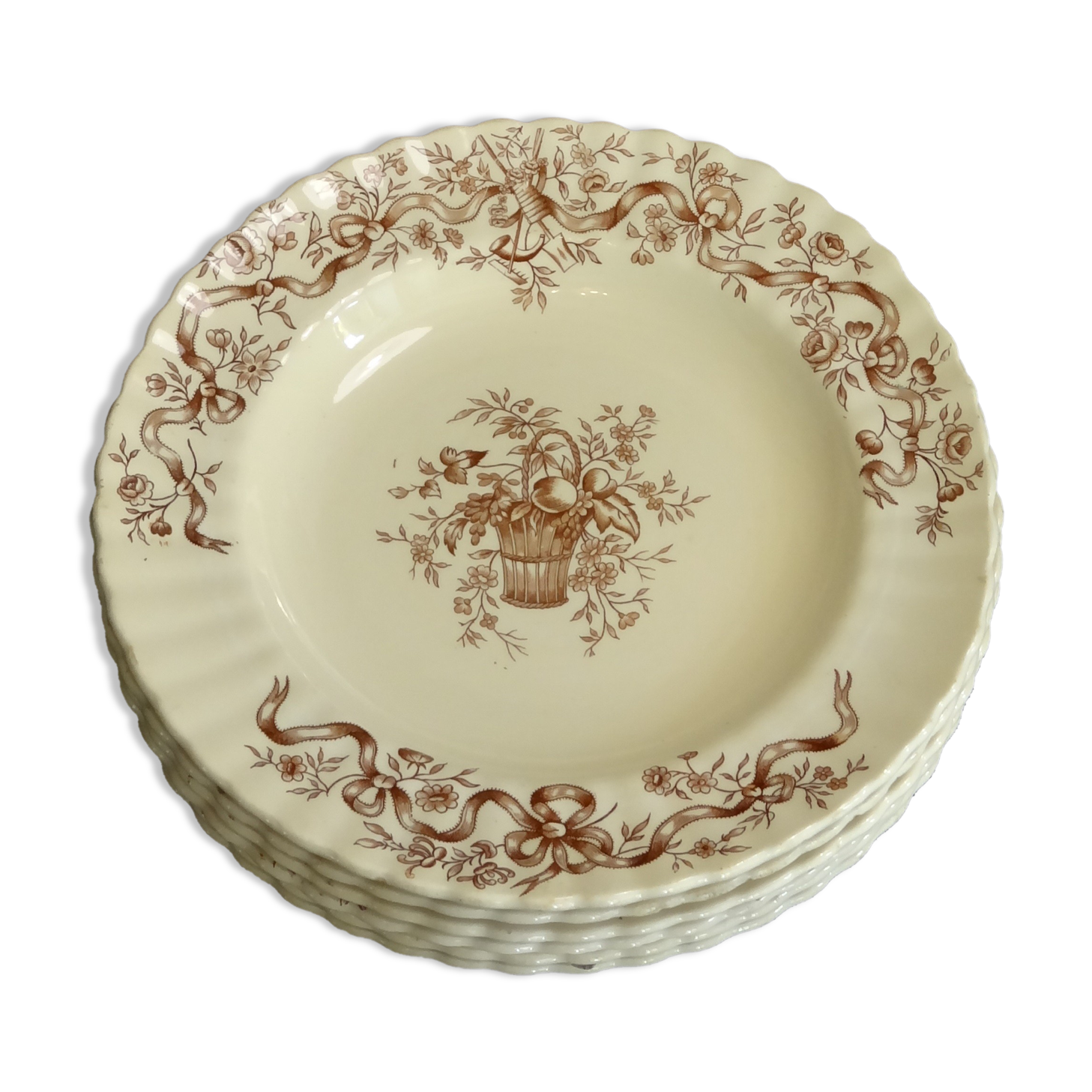 6 hollow earthenware plates Terre de fer, model Ribbons from Longchamp