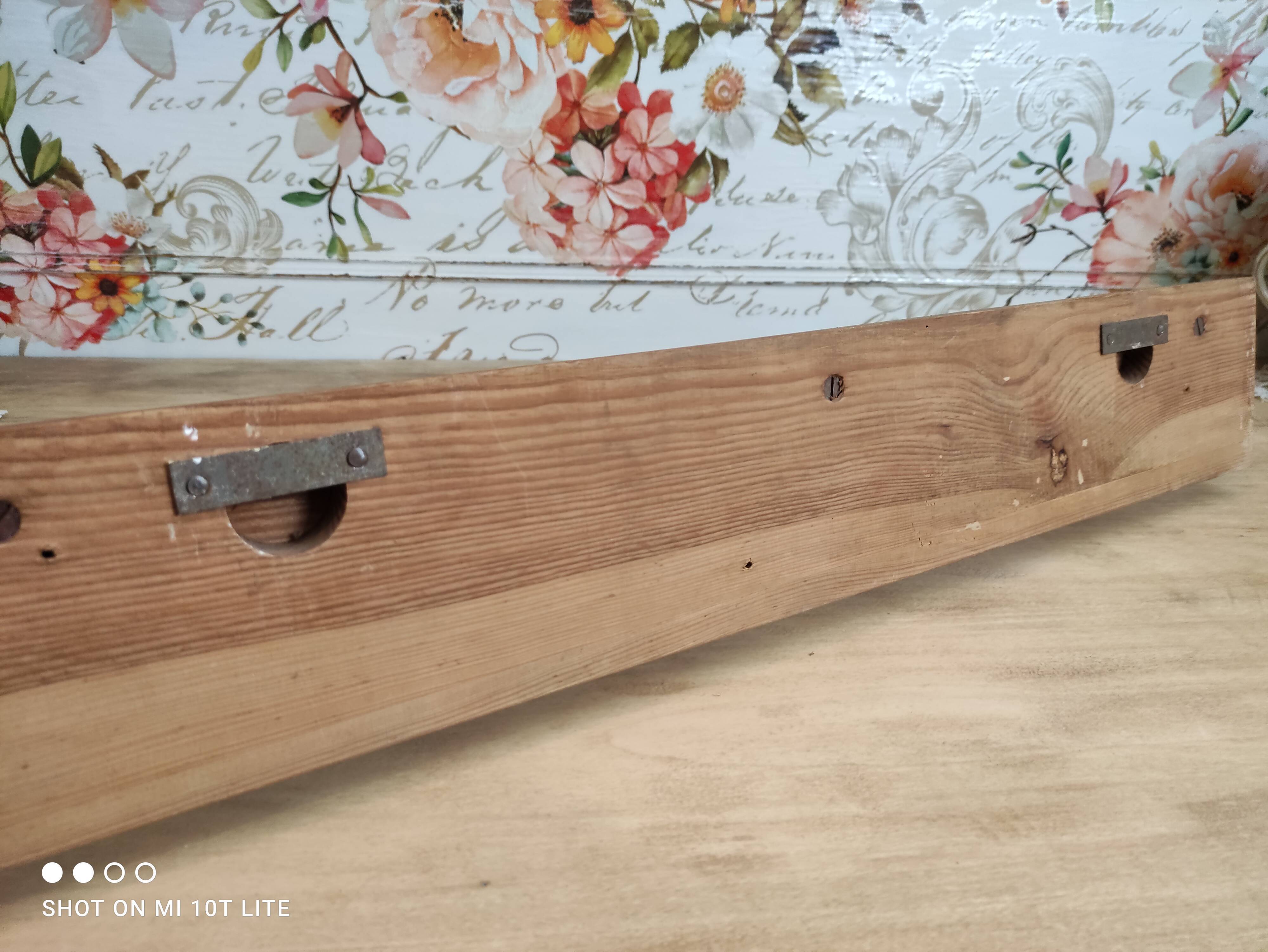 Vintage wall coat rack in light wood 4 double hooks in matt metal mesh hat holder