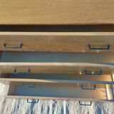 Commode en bois massif