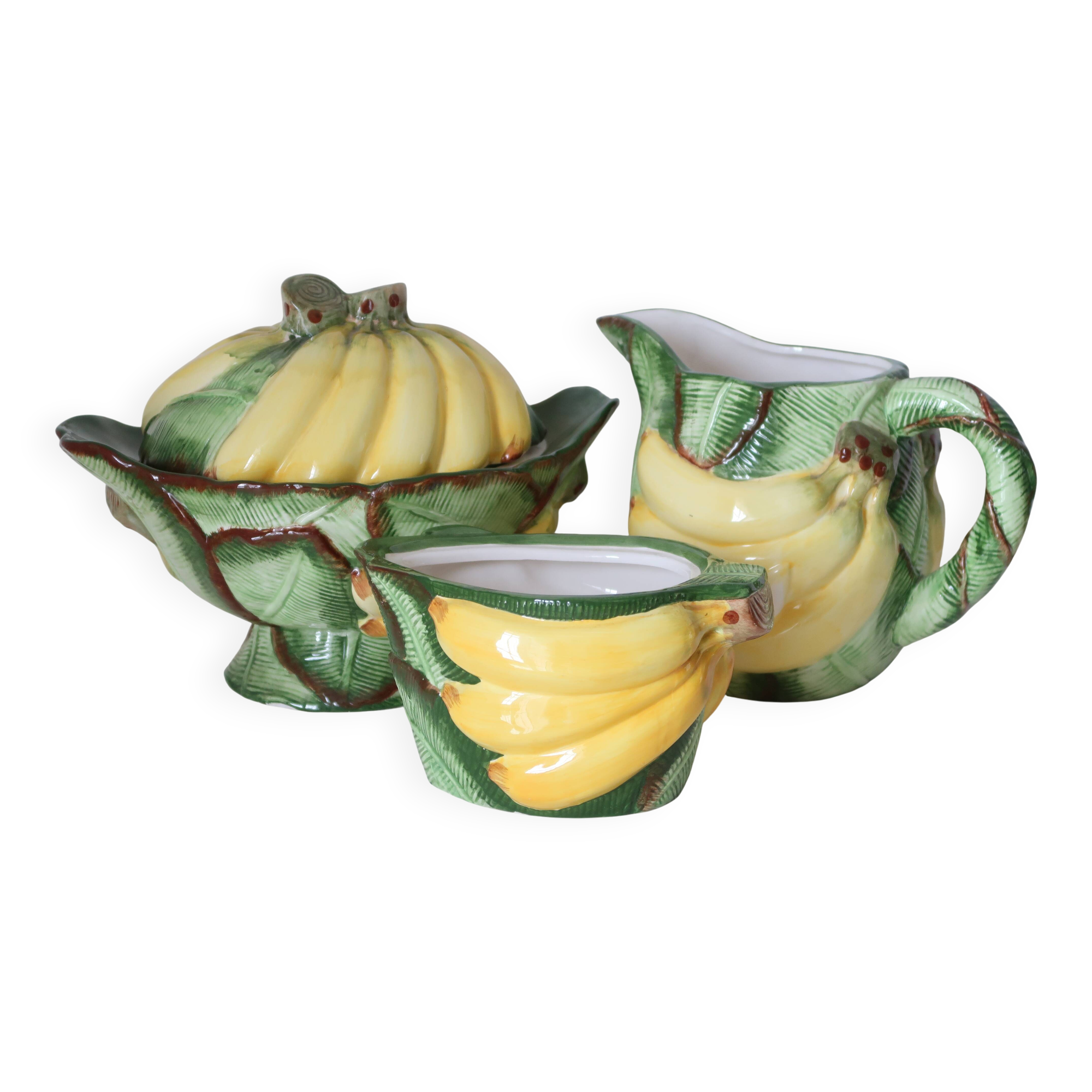 Vintage banana pitcher flat service
