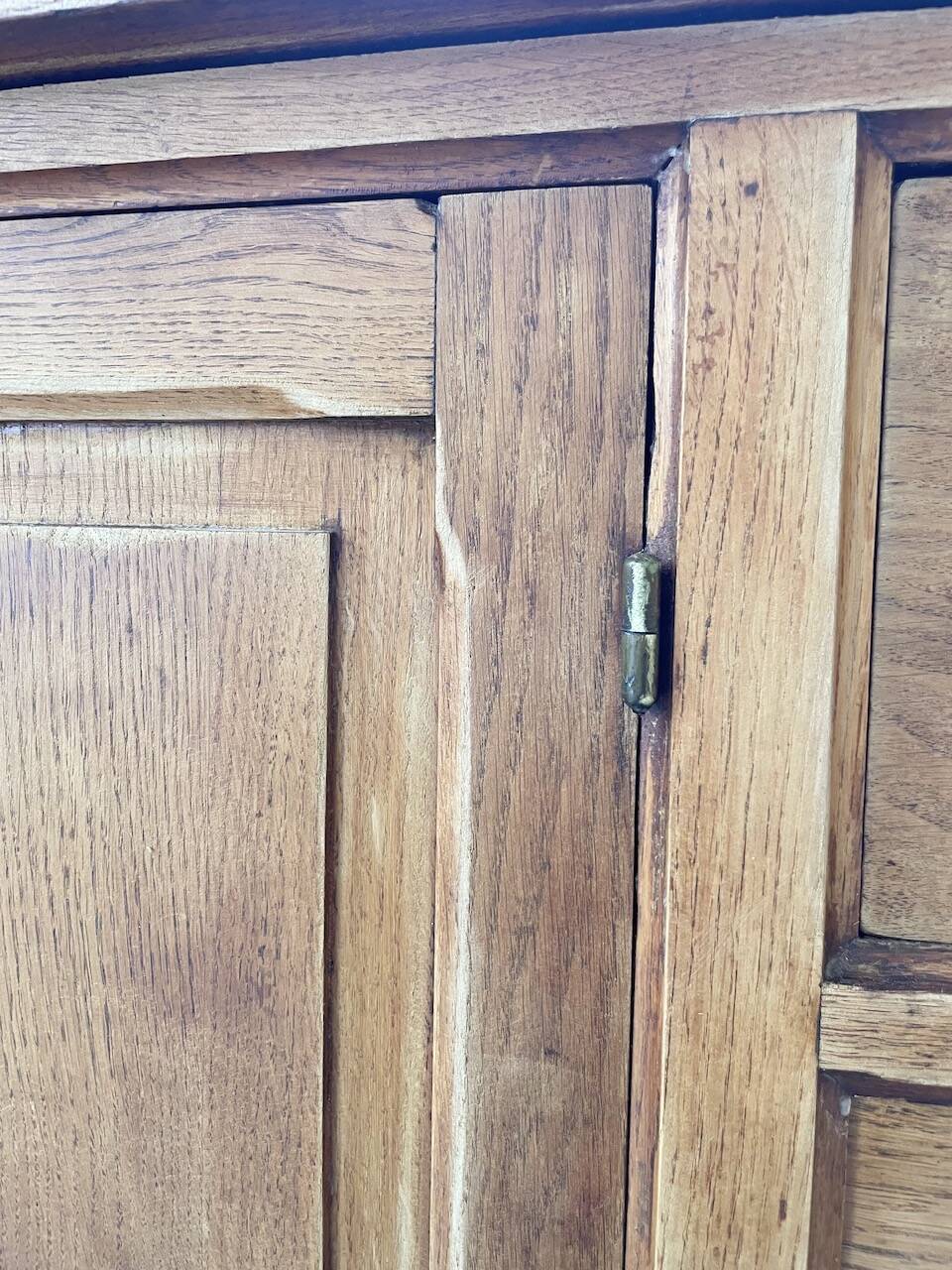 XXL solid oak counter sideboard
