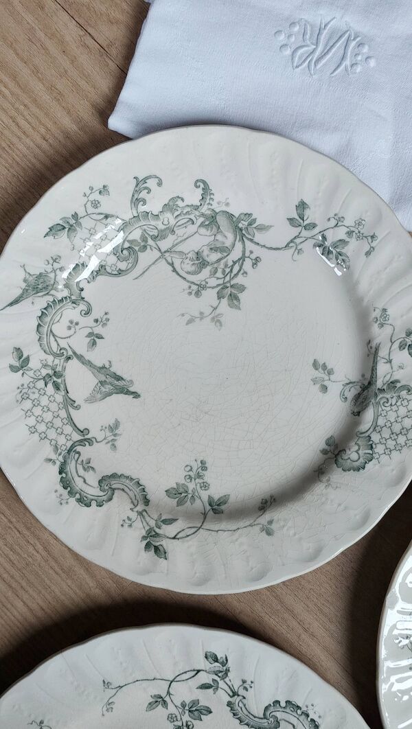 Ensemble de 7 assiettes terre de fer Lauzun Gien