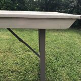 Folding table in wood and iron