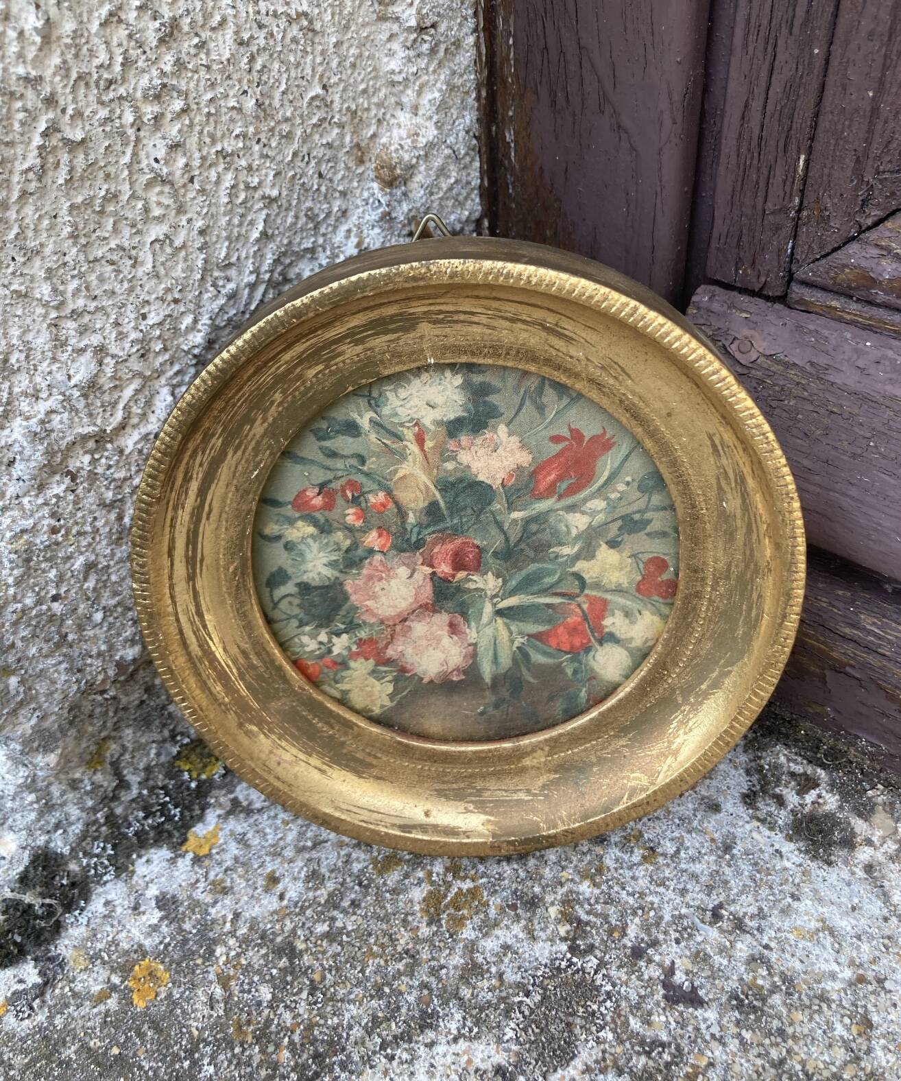 Small vintage golden frame