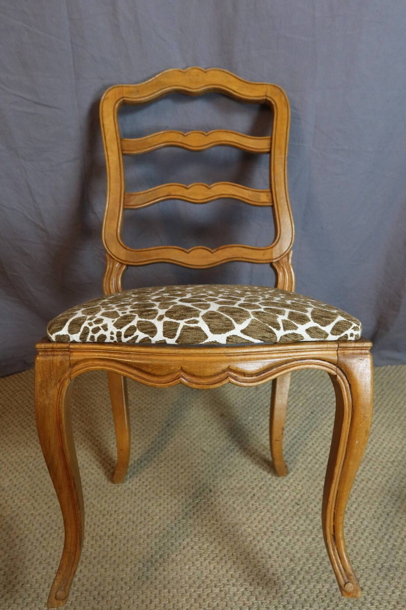 CHAIRS IN LOUIS XV STYLE
