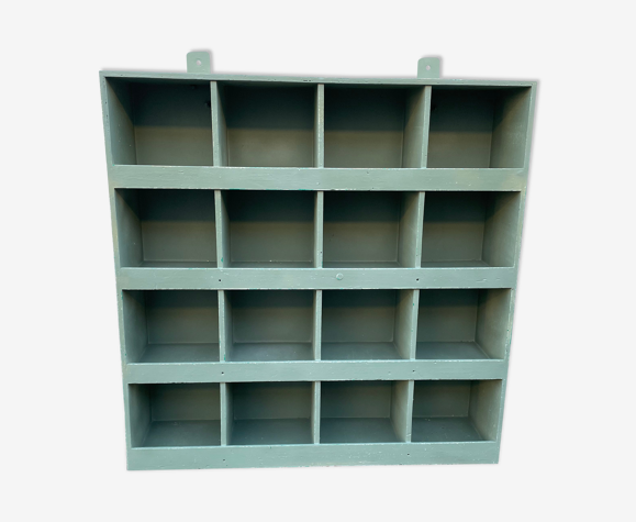 Wooden workshop furniture with locker