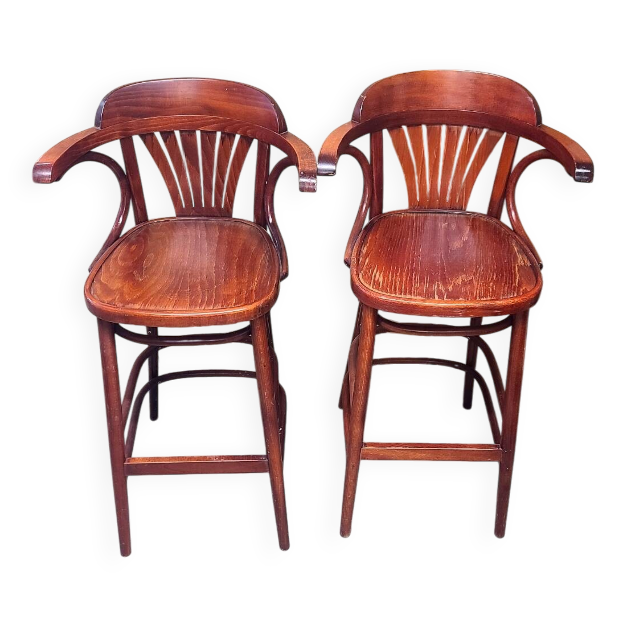 Bar stool