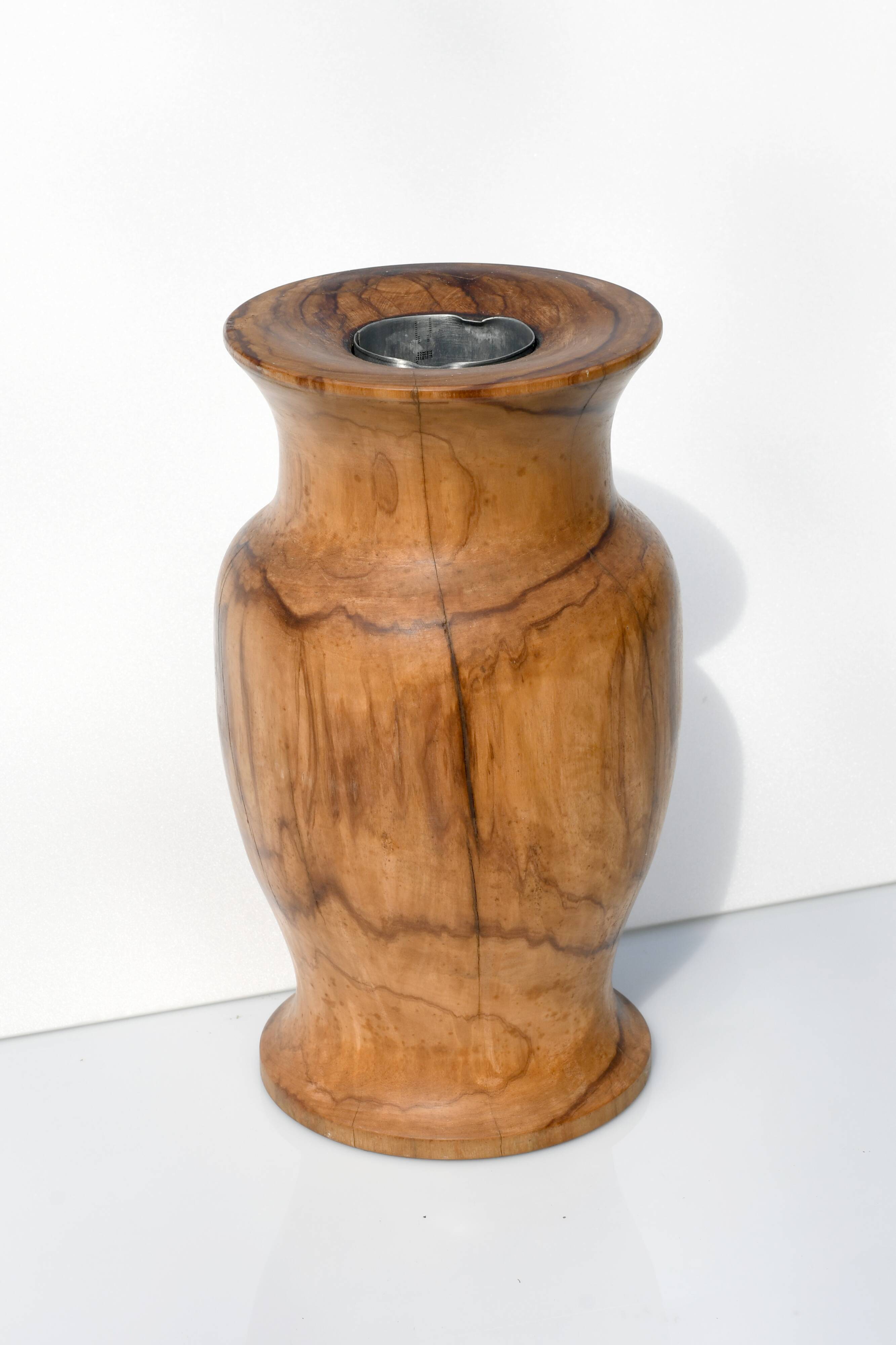 Olive wood vase (Medium size)