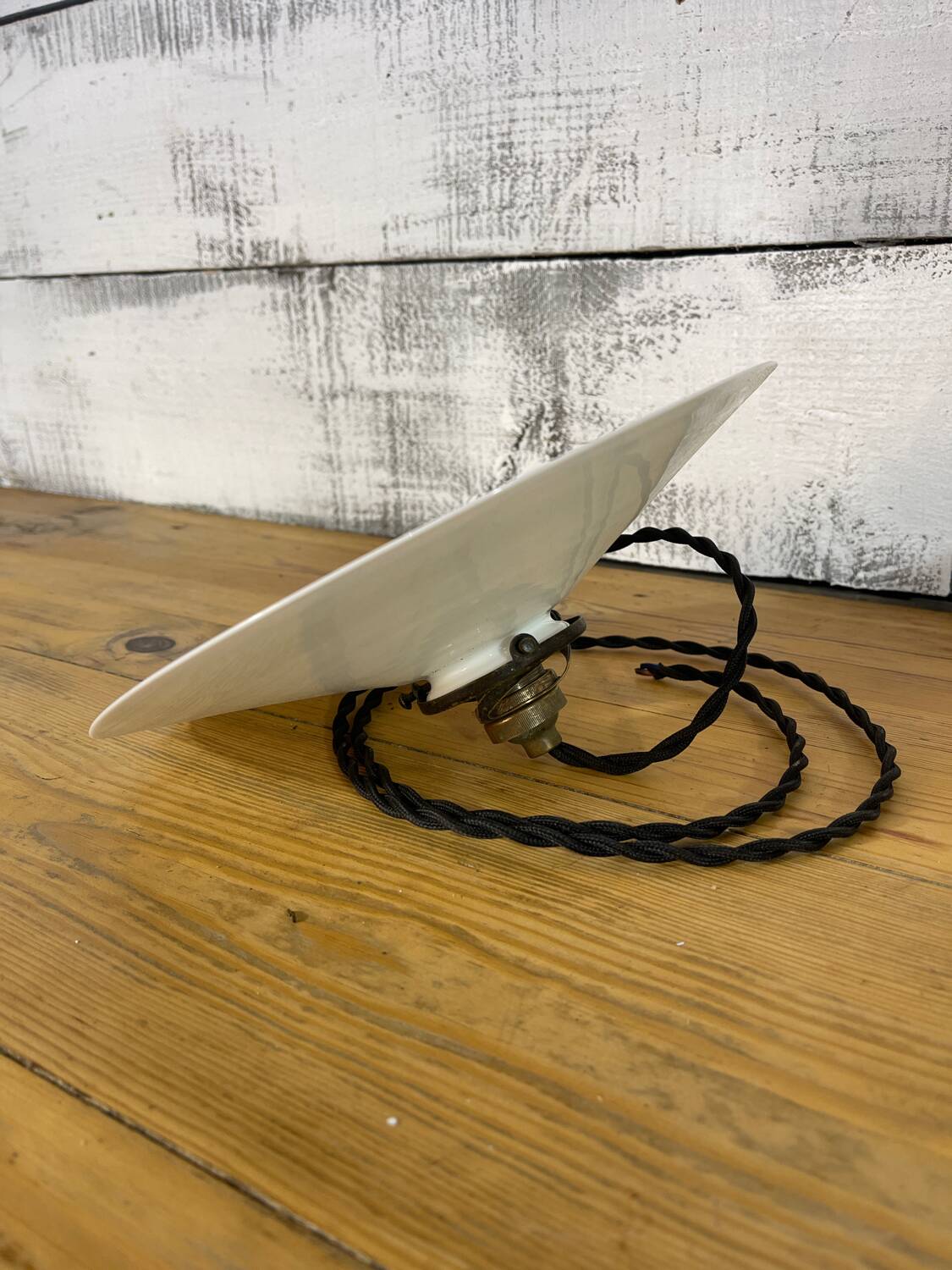 Suspension en opaline